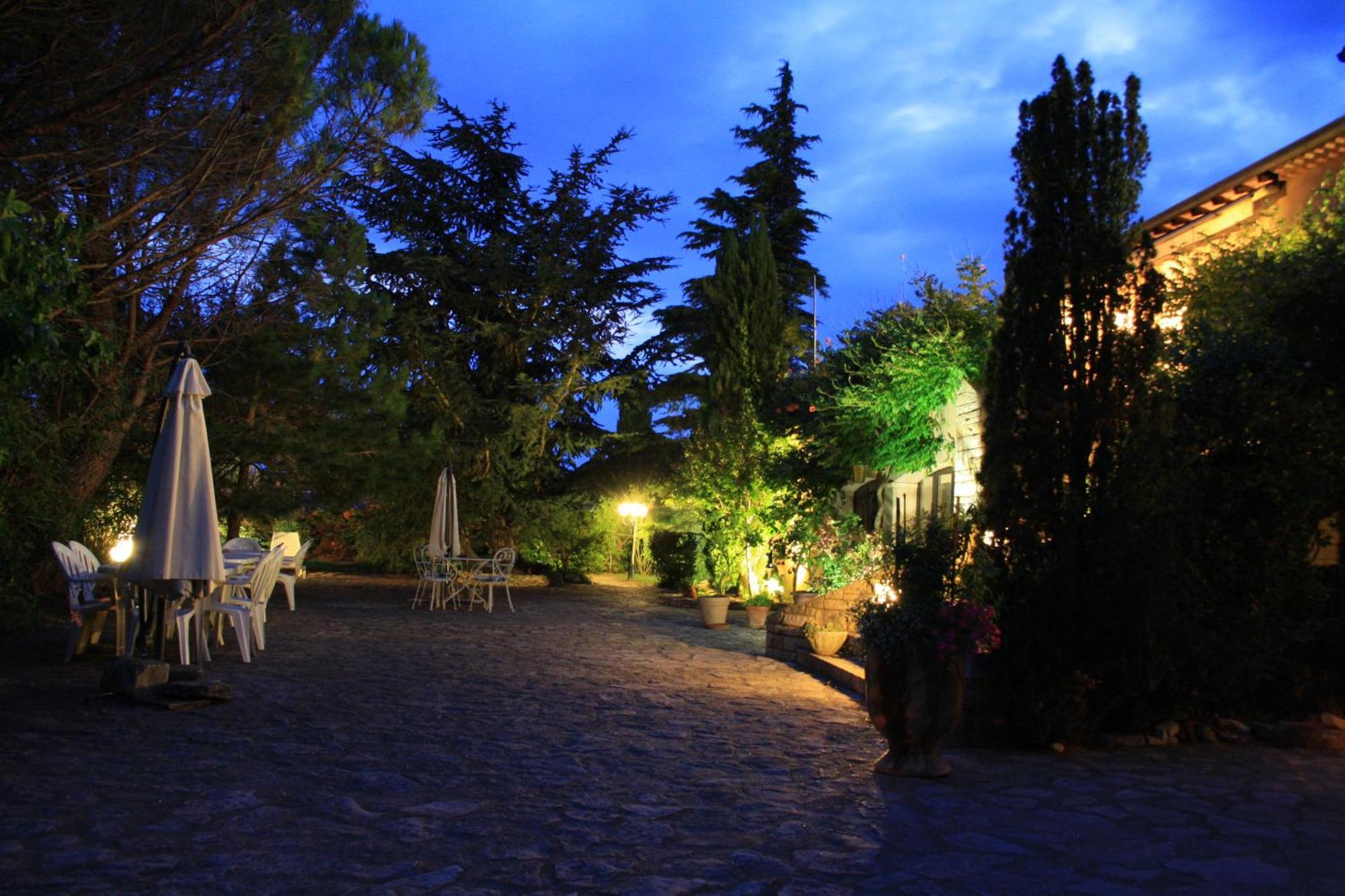Villa Thebaide Chambres D'Hotes Laudun Eksteriør bilde